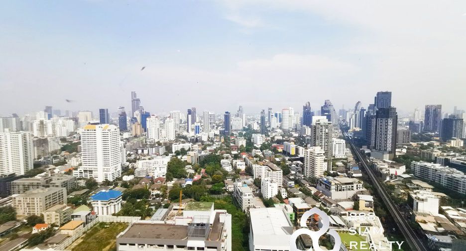 ขาย 5 ห้องนอน คอนโด ใน คลองเตย, กรุงเทพฯ