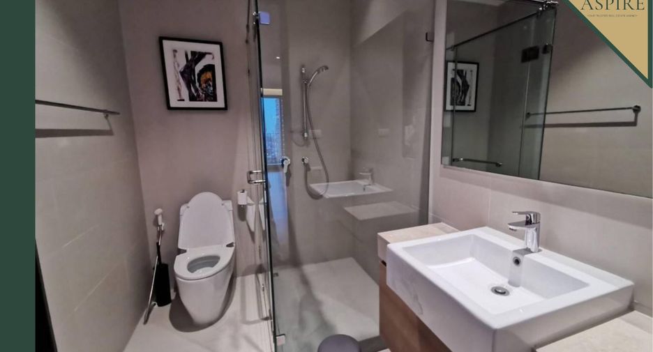 For sale 2 bedrooms condo in Yan Nawa, Bangkok