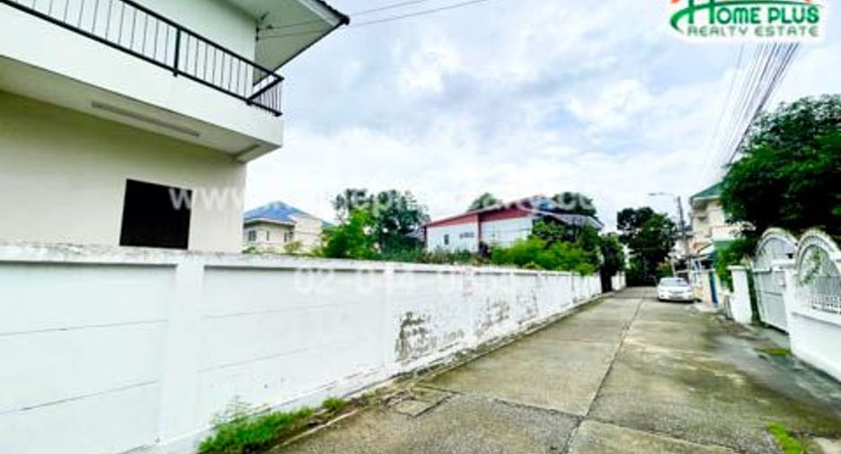 Casa en venta de 3 habitaciones en Bang Khen, Bangkok