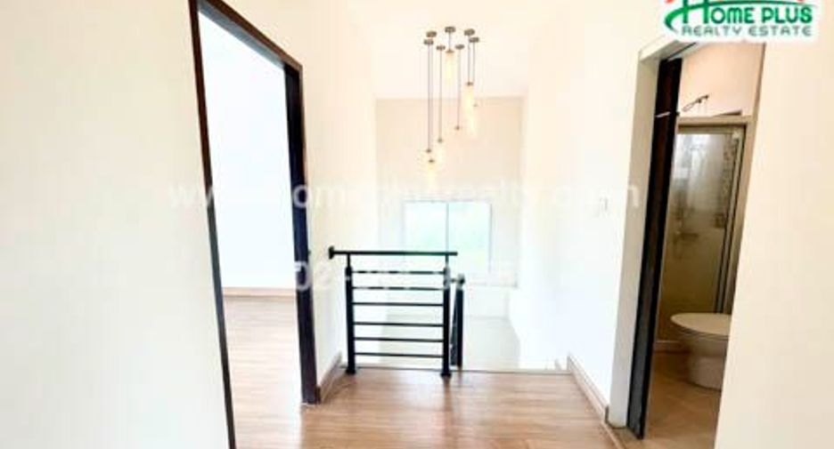 Casa en venta de 3 habitaciones en Bang Khen, Bangkok