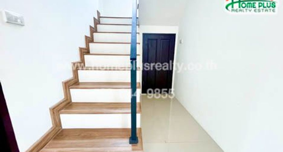 Casa en venta de 3 habitaciones en Bang Khen, Bangkok