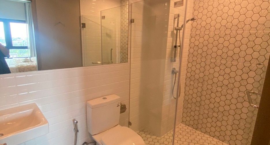 Продажа 2 спальни кондо в Тхон Бури, Бангкок
