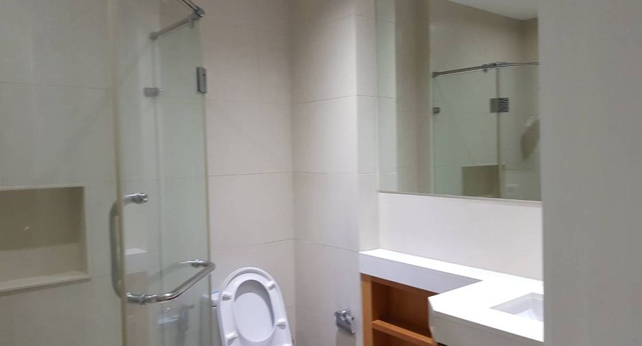 Condo en alquiler de 2 habitaciones en Pathum Wan, Bangkok