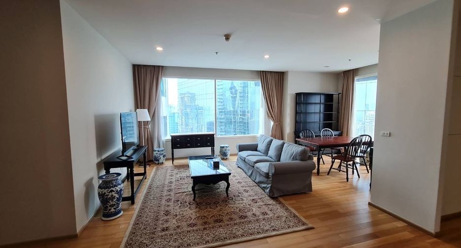 For rent 3 bedrooms condo in Khlong Toei, Bangkok