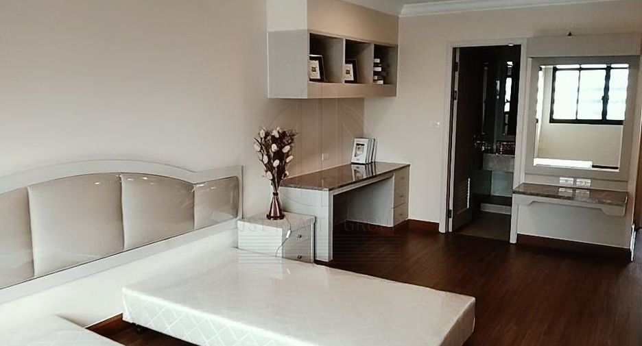 Wohnung zur Miete mit 3 Zimmer in Watthana, Bangkok