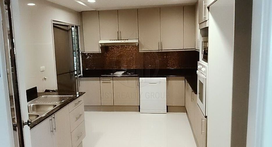 Wohnung zur Miete mit 3 Zimmer in Watthana, Bangkok