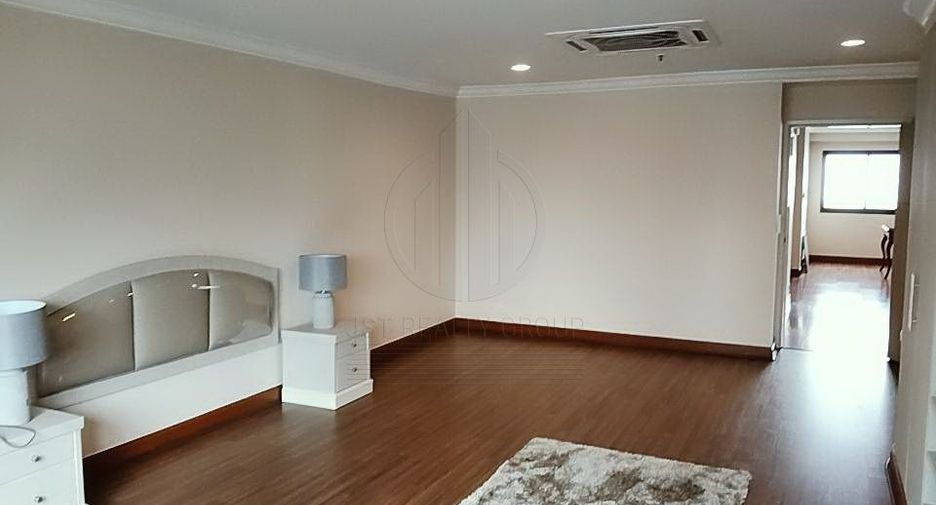 Wohnung zur Miete mit 3 Zimmer in Watthana, Bangkok
