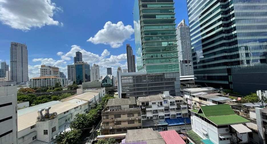 For rent 2 bedrooms apartment in Sathon, Bangkok