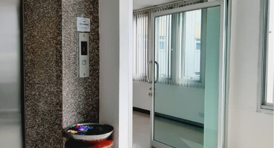 For rent 1 bed office in Pathum Wan, Bangkok