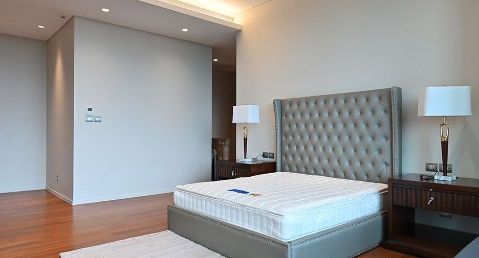 Wohnung zur Miete mit 4 Zimmer in Pathum Wan, Bangkok