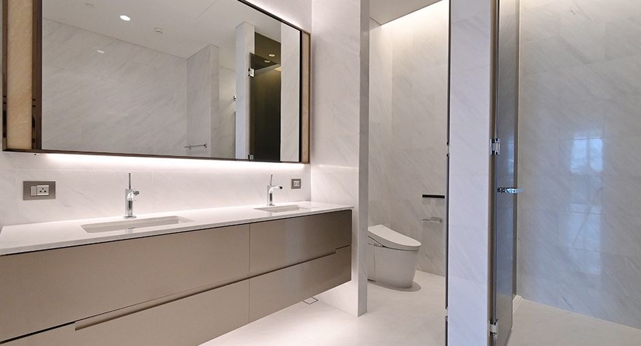 Wohnung zur Miete mit 4 Zimmer in Pathum Wan, Bangkok