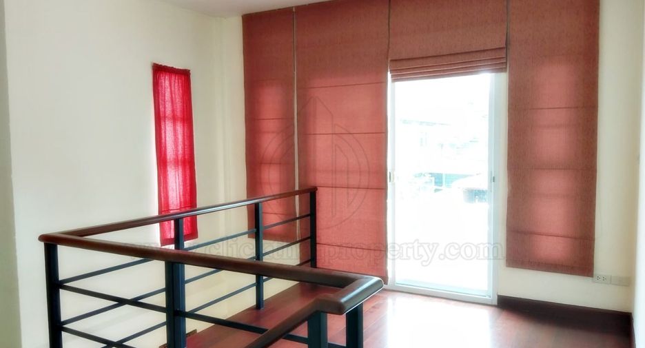 For rent 3 bedrooms house in Watthana, Bangkok