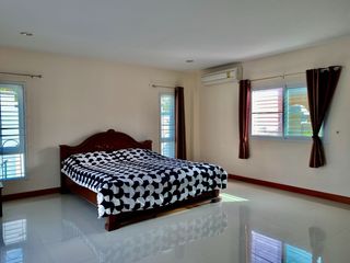 出租 4 卧室 别墅 在 Bang Lamung, Chon Buri