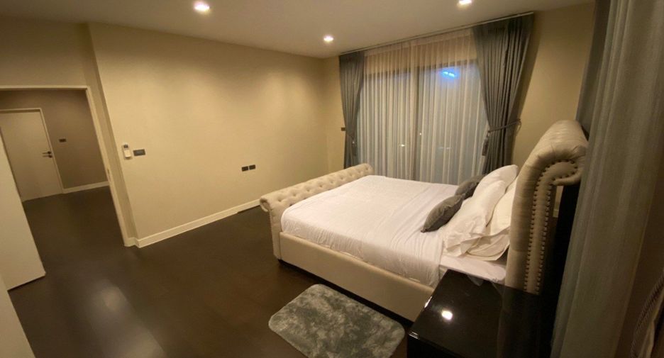 For sale 4 bedrooms house in San Sai, Chiang Mai