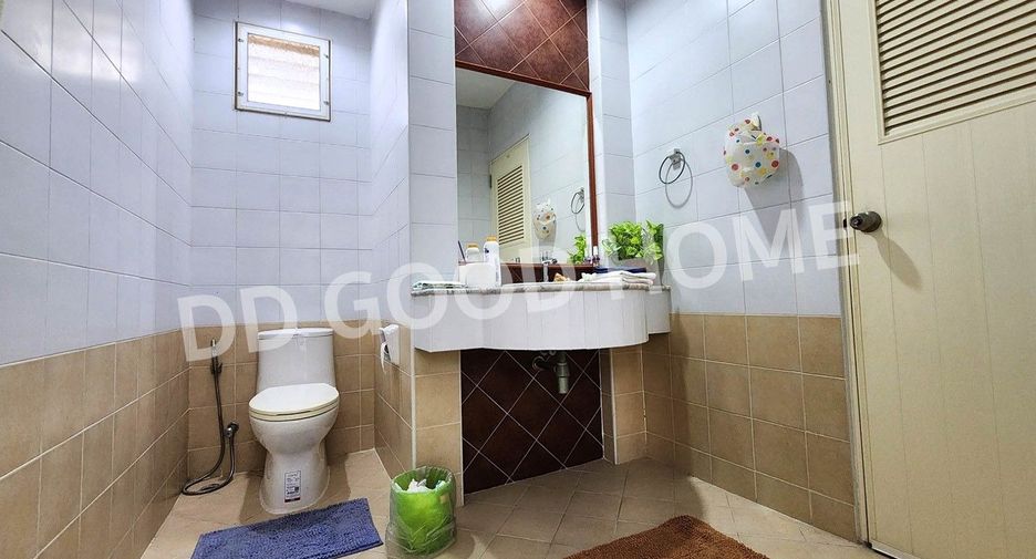 For sale 2 bedrooms house in Lam Luk Ka, Pathum Thani