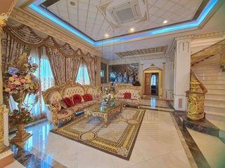 For sale 5 Beds house in Thung Khru, Bangkok