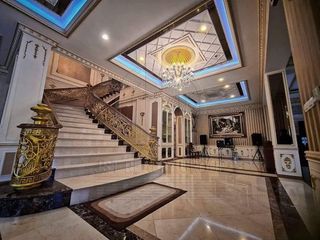 For sale 5 Beds house in Thung Khru, Bangkok