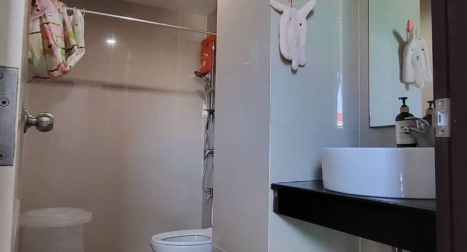 For sale 1 bed condo in Mueang Chon Buri, Chonburi