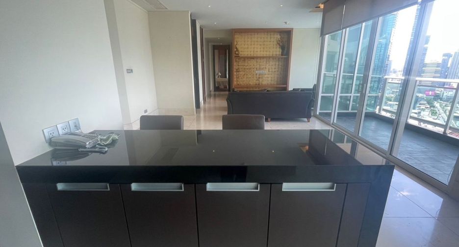 For sale 2 bedrooms condo in Sathon, Bangkok