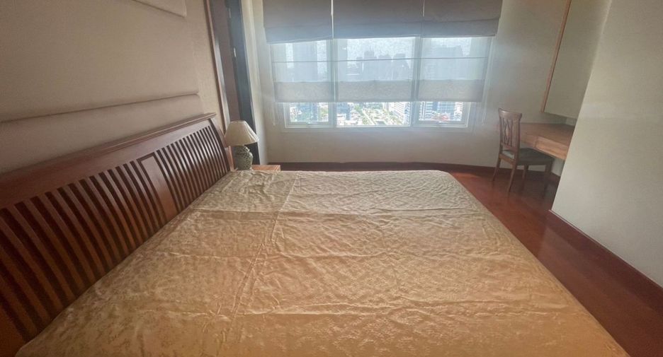 For sale 2 bedrooms condo in Sathon, Bangkok