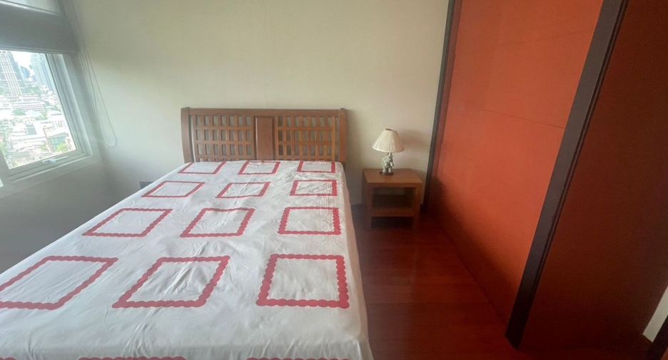 For sale 2 bedrooms condo in Sathon, Bangkok