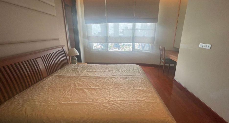 For sale 2 bedrooms condo in Sathon, Bangkok