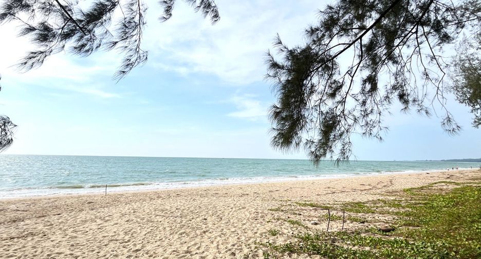 For sale 3 Beds villa in Takua Pa, Phang Nga