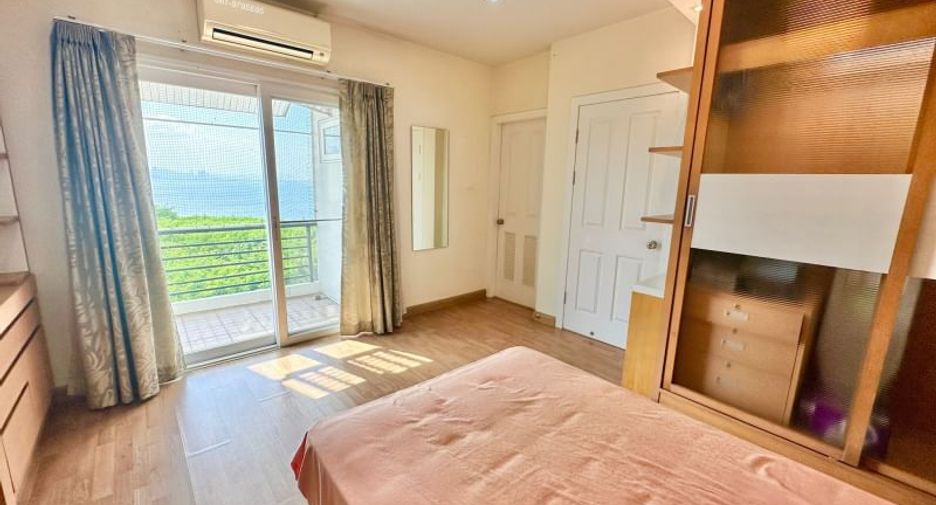 For rent 3 bedrooms house in Mueang Chon Buri, Chonburi