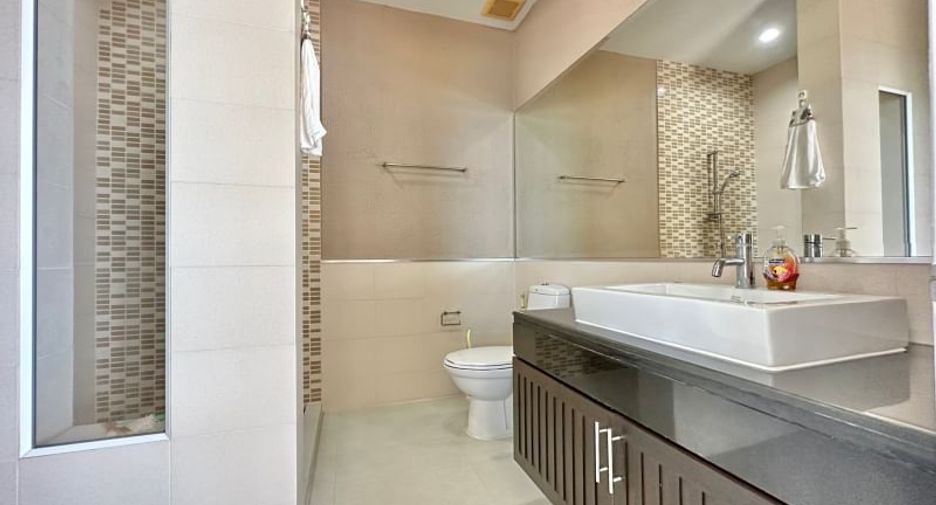 For rent 3 bedrooms house in Mueang Chon Buri, Chonburi