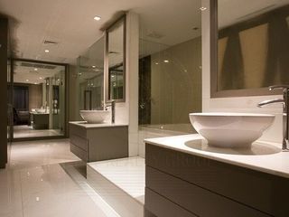 Продажа 3 спальни кондо в Кхлонг Тоеи, Бангкок