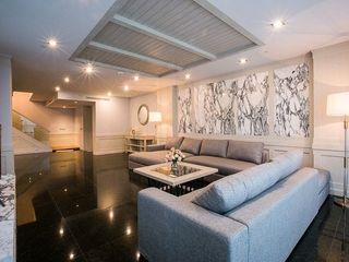 Продажа 3 спальни кондо в Кхлонг Тоеи, Бангкок