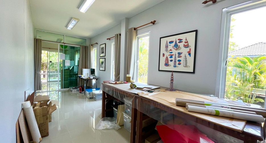 For rent and for sale 9 bedrooms retail Space in Mueang Krabi, Krabi