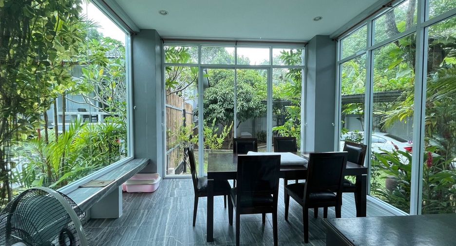 For rent and for sale 9 bedrooms retail Space in Mueang Krabi, Krabi