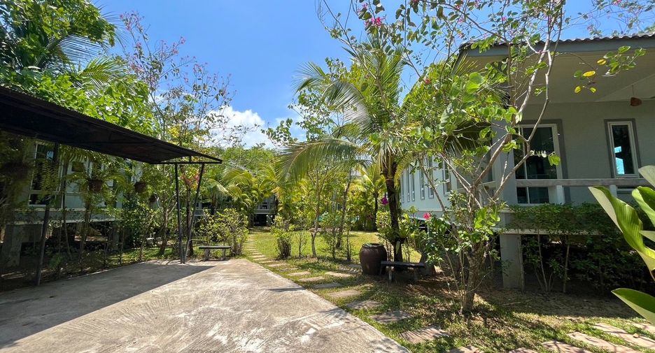 For rent and for sale 9 bedrooms retail Space in Mueang Krabi, Krabi