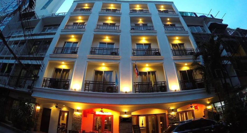 For sale 25 Beds hotel in Khlong Toei, Bangkok