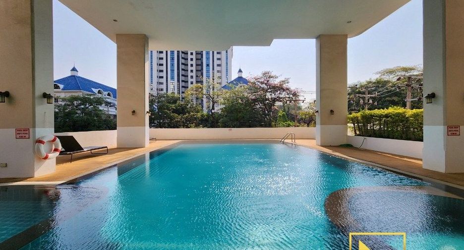 Wohnung zur Miete mit 3 Zimmer in Watthana, Bangkok