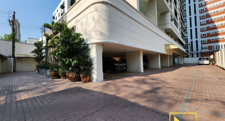Wohnung zur Miete mit 3 Zimmer in Watthana, Bangkok