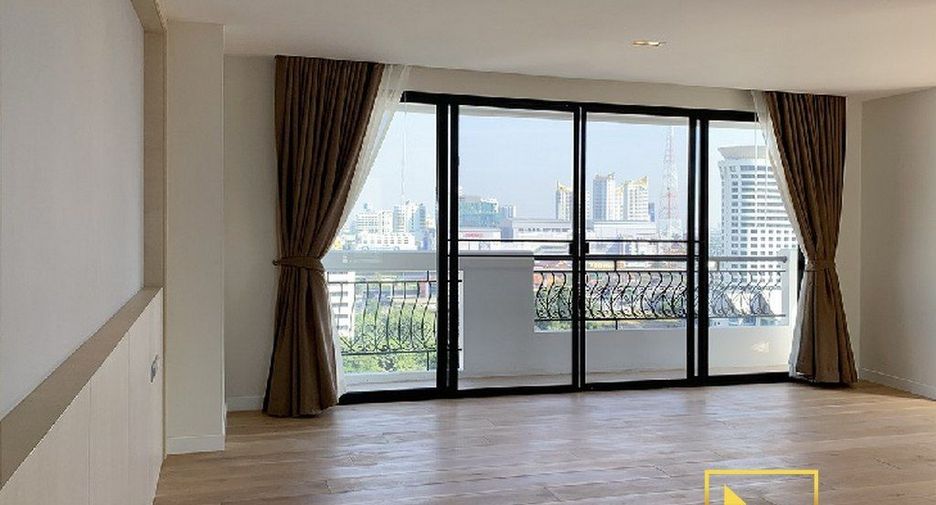 Wohnung zur Miete mit 3 Zimmer in Watthana, Bangkok