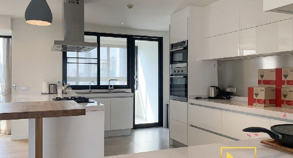 Wohnung zur Miete mit 3 Zimmer in Watthana, Bangkok