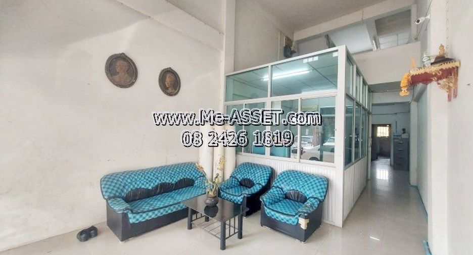 For rent そして for sale 3 Beds retail Space in Phutthamonthon, Nakhon Pathom
