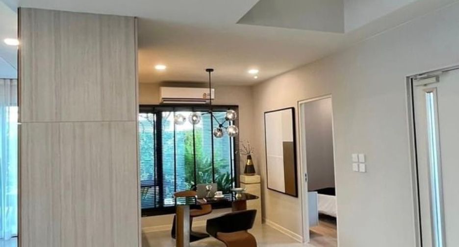 Casa en alquiler de 4 habitaciones en Bang Phli, Samut Prakan