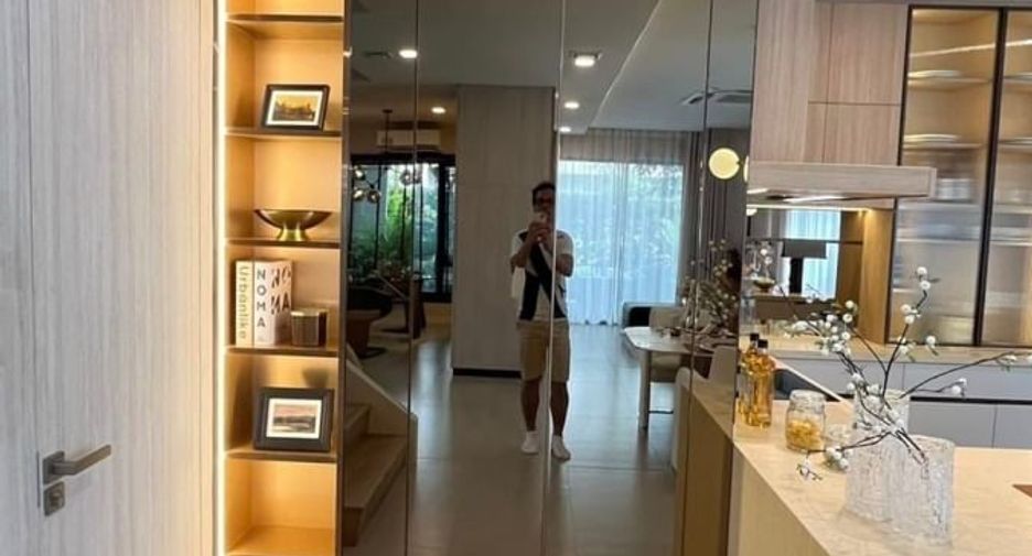 Casa en alquiler de 4 habitaciones en Bang Phli, Samut Prakan