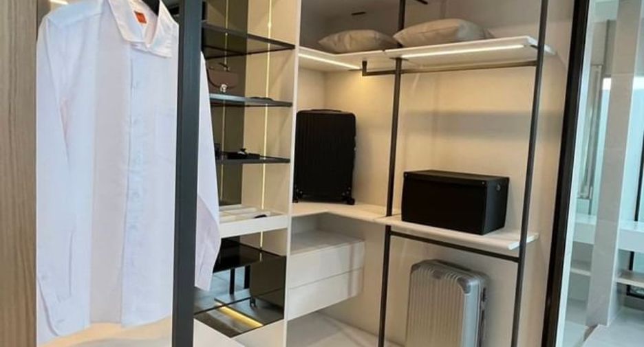 Casa en alquiler de 4 habitaciones en Bang Phli, Samut Prakan