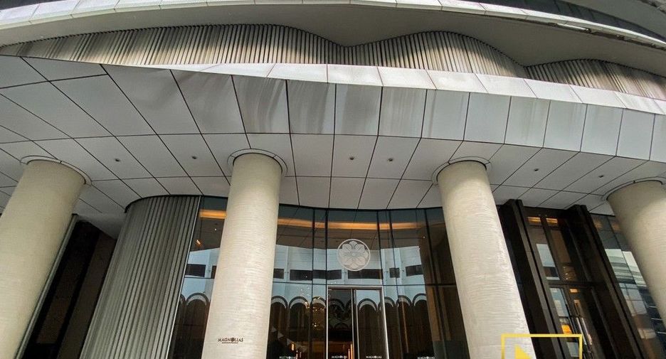 For rent 1 bed condo in Pathum Wan, Bangkok