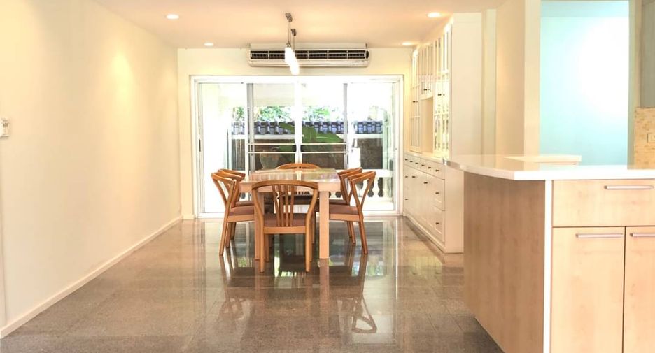 Casa en alquiler de 5 habitaciones en Suan Luang, Bangkok