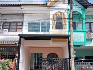 For sale 3 bed townhouse in Khan Na Yao, Bangkok