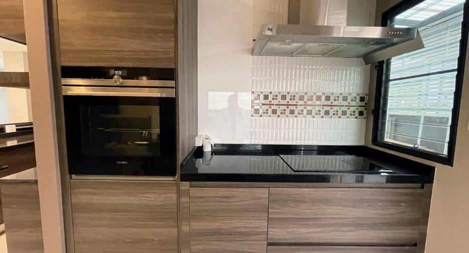 Haus zur Miete und zum Kauf mit 4 Zimmer in Bang Phli, Samut Prakan