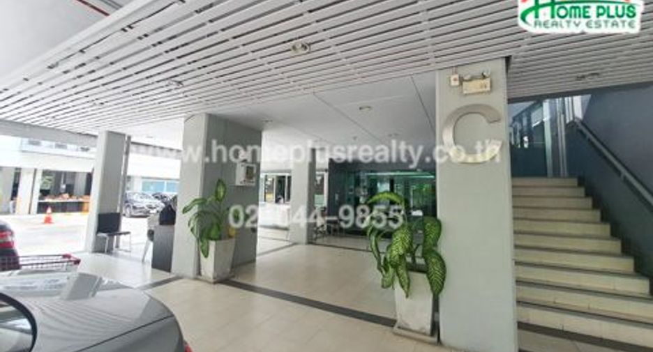 For sale 1 bed condo in Yan Nawa, Bangkok