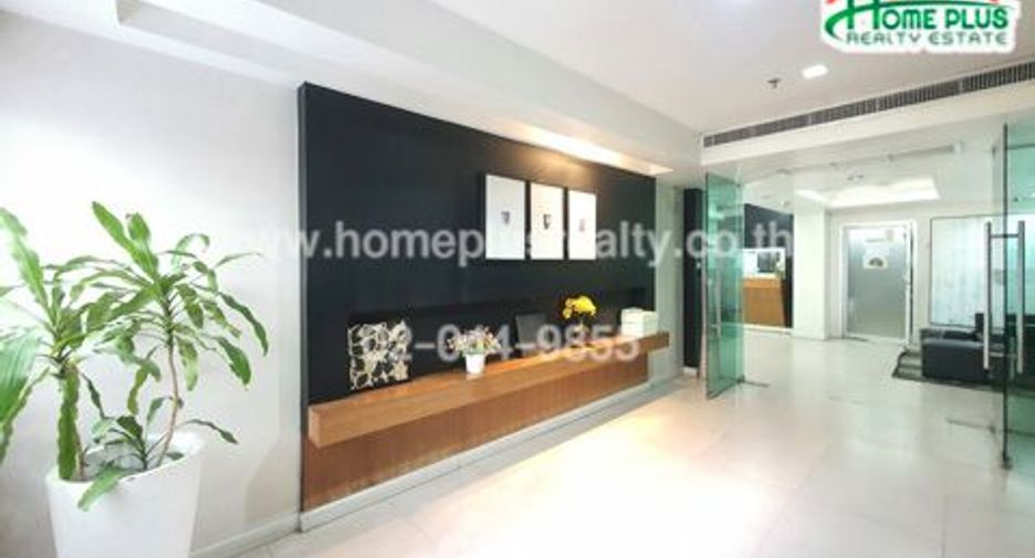 For sale 1 bed condo in Yan Nawa, Bangkok