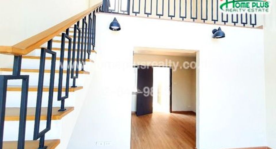 For sale 3 bedrooms house in Lak Si, Bangkok